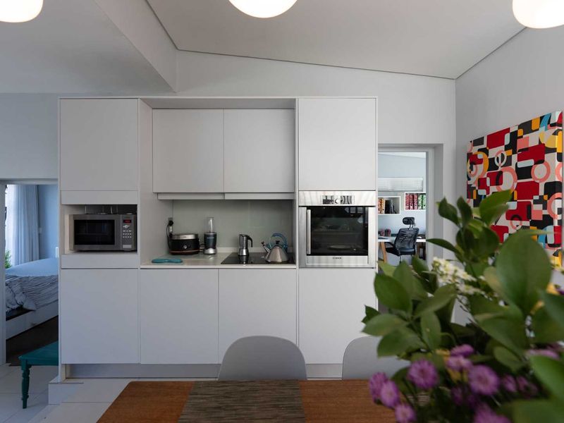 Prime Location & Stunning Views - A tranquil Oasis in Green Point Awaits! - Photo 4