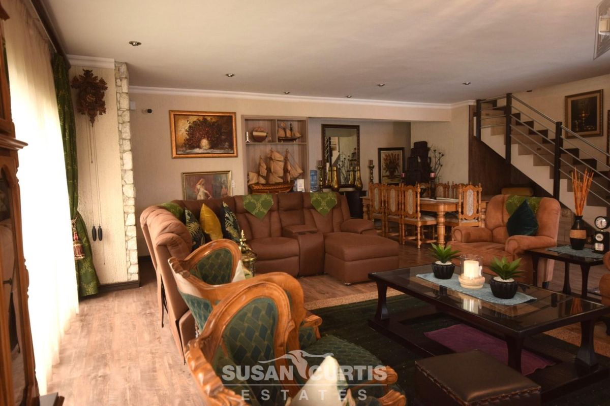 HOUSE WITH FLAT IN EXT 9, FOR SALE - Photo 3