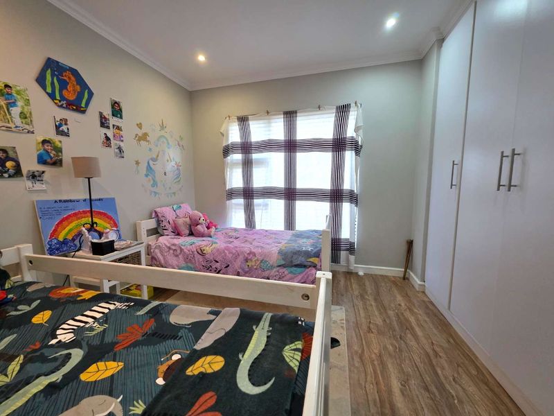 2 Bedroom with 2 Bathrooms on the First Floor For Sale in Emberton Estate. - Photo 9