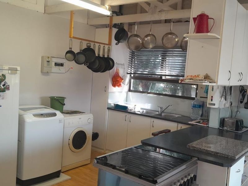 Spacious 3-bedroom house - Photo 10