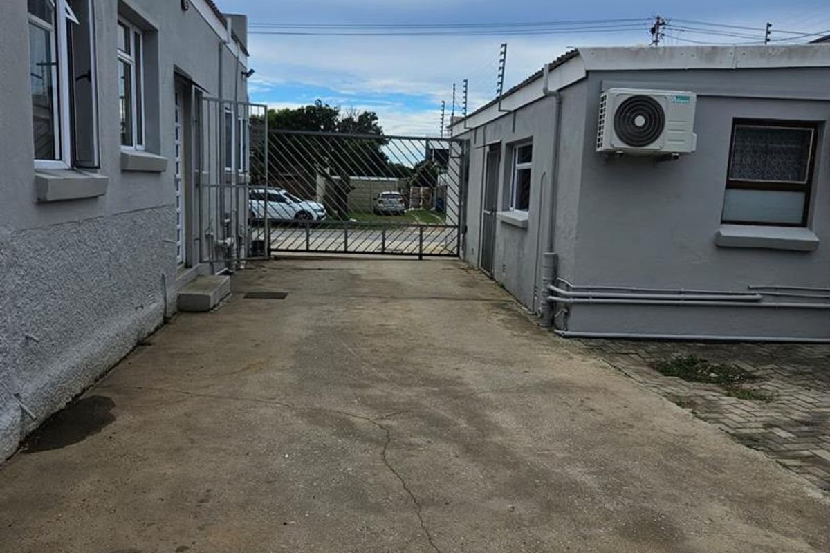 Commercial Property To Let in Newton Park - Photo 4