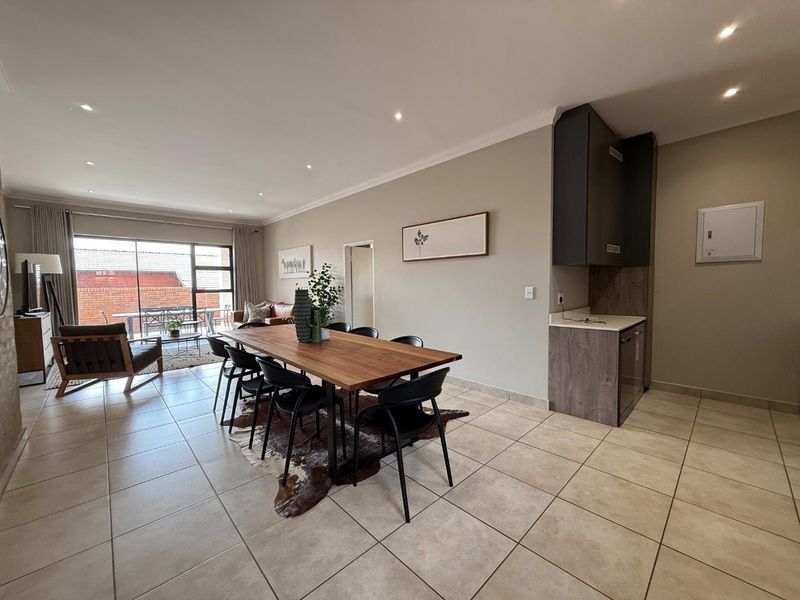 Modern iQ Marula 3-Bedroom Single-Level Townhouse with Spacious Layout and Double Garage - Photo 5