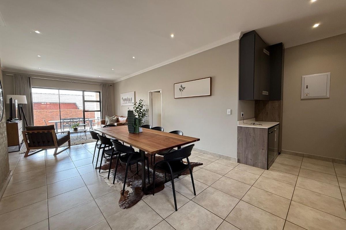 Modern iQ Marula 3-Bedroom Single-Level Townhouse with Spacious Layout and Double Garage - Photo 5