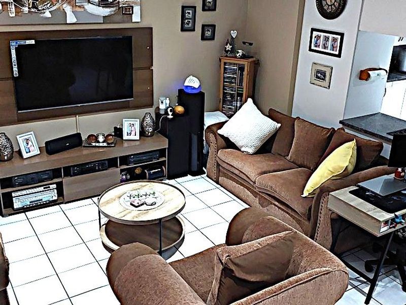 Modern Duplex with Solar Power in New Redruth - Photo 4