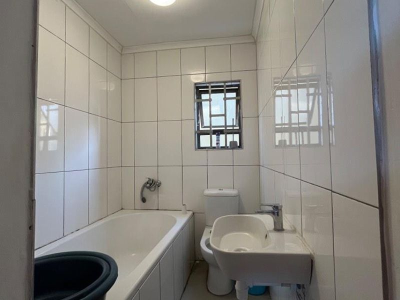 A beautiful town house for sale in Shetu Estate⚡️ - Photo 3