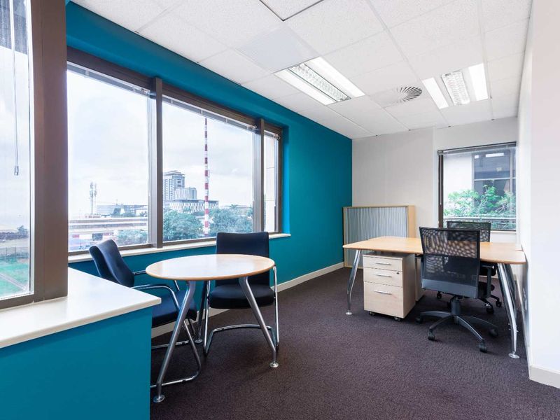 Flexible coworking memberships in Regus Umhlanga Ridge - Photo 4