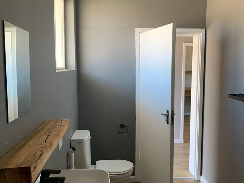 Close to Lagoon! Ground floor Apartment! One level! Perfect for the beginner! - Photo 8