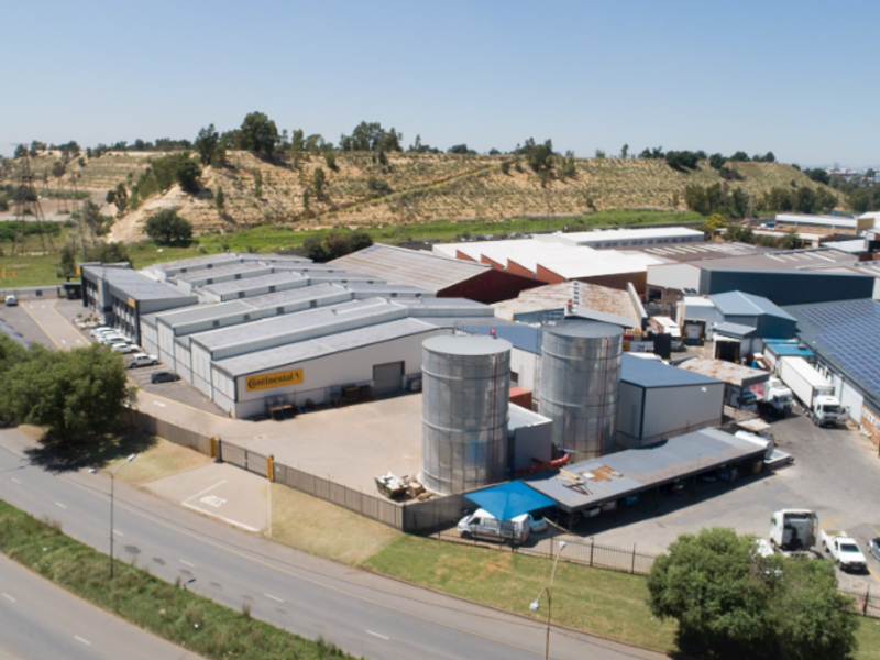 5 057m2 City Deep Warehouse For Sale - Photo 3