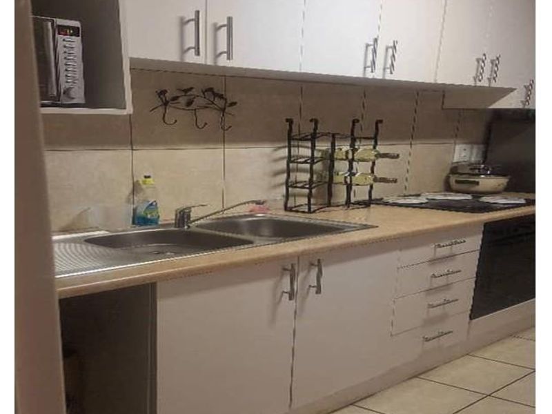 “Perfect for first-time buyers or savvy investors.” - Photo 6