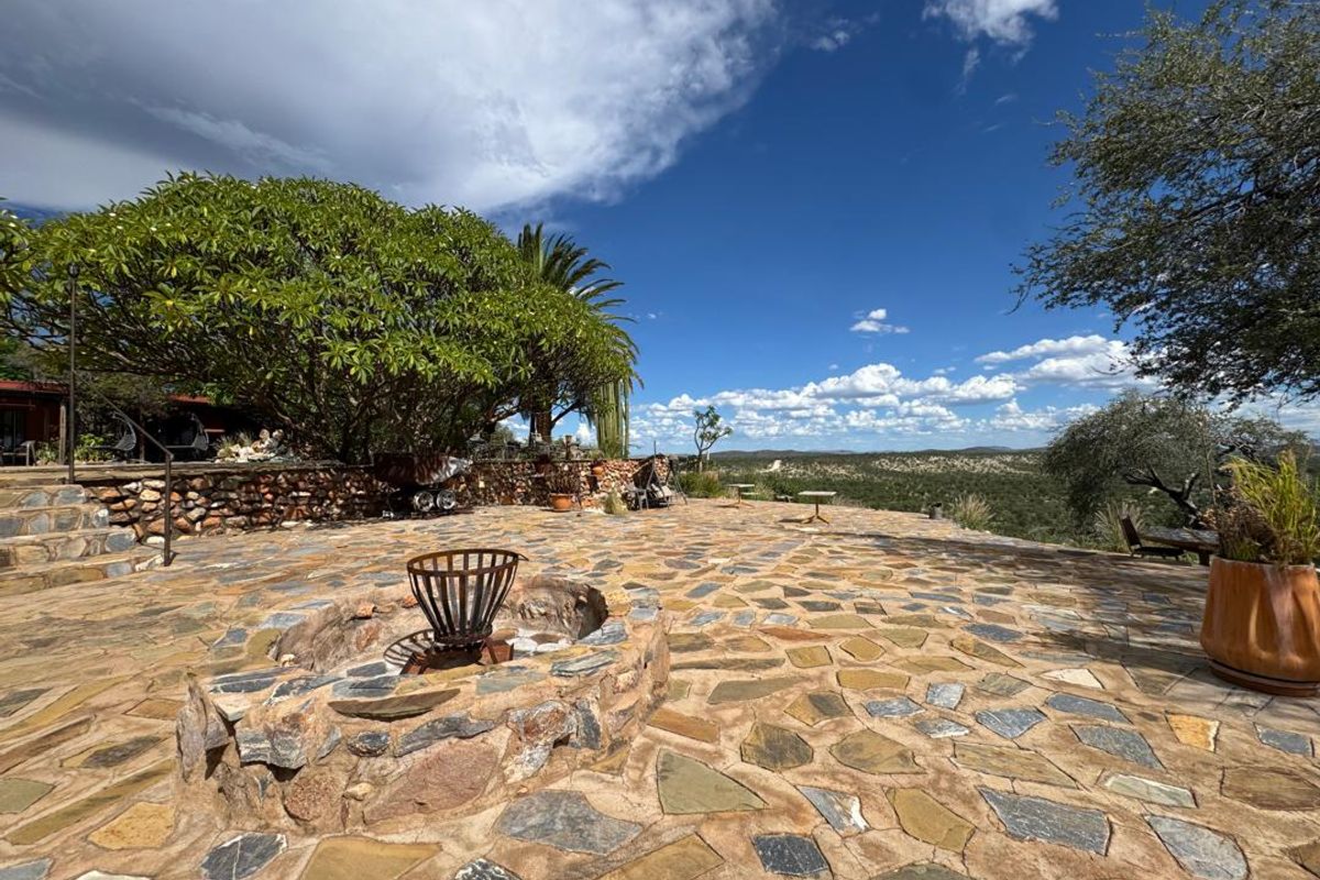 CLASSIC NAMIBIAN LODGE FOR SALE – OUTJO DISTRICT - Photo 2