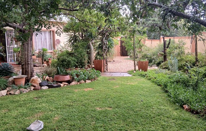 House for Sale with a Flat – Spacious Family Living