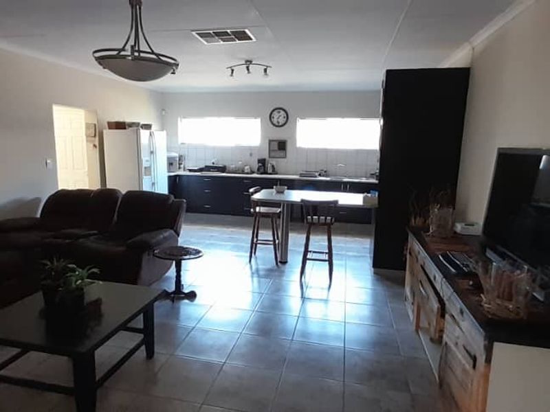 Cheaper living in Okahandja - Photo 10