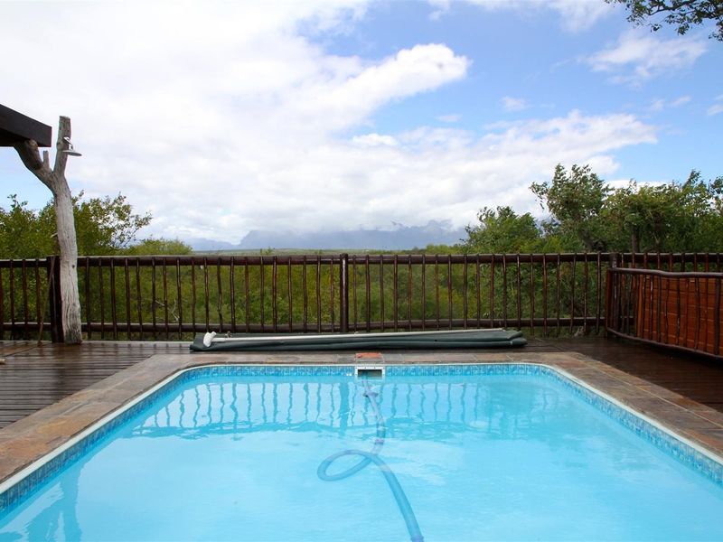 Furnished bush home with stunning mountain view - Photo 8