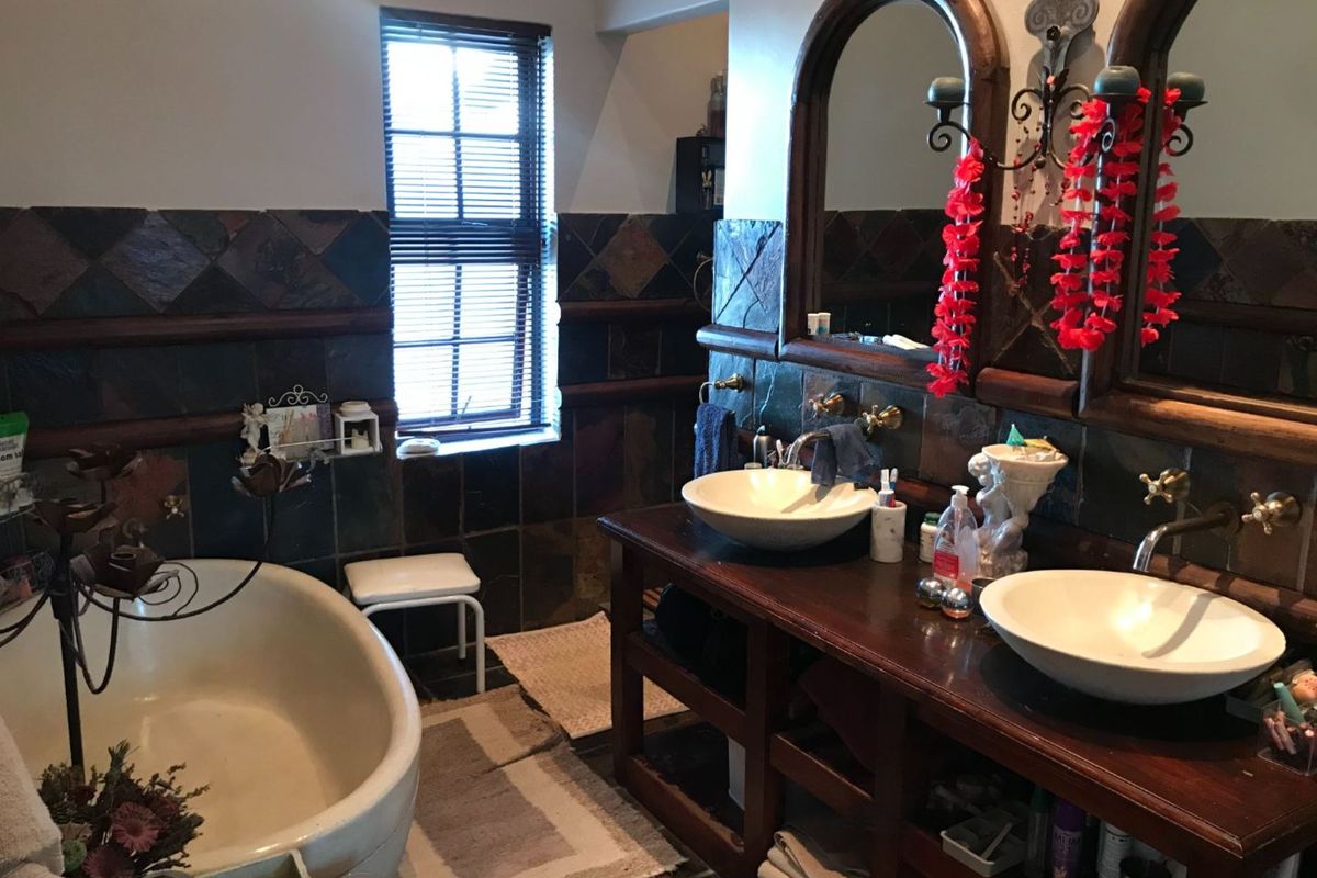 Welcome Home to your own piece of Paradise - Photo 4