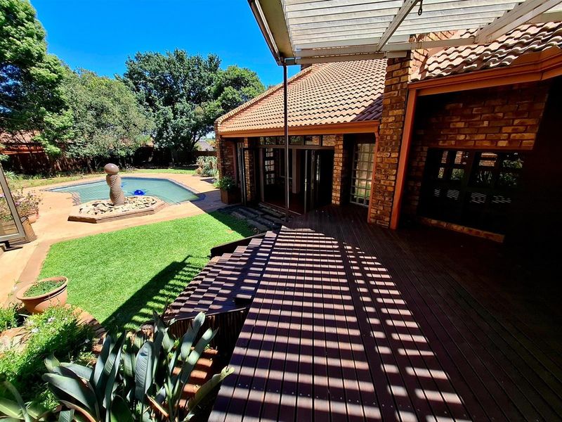Timeless Elegance in the Heart of Aerorand. - Photo 3