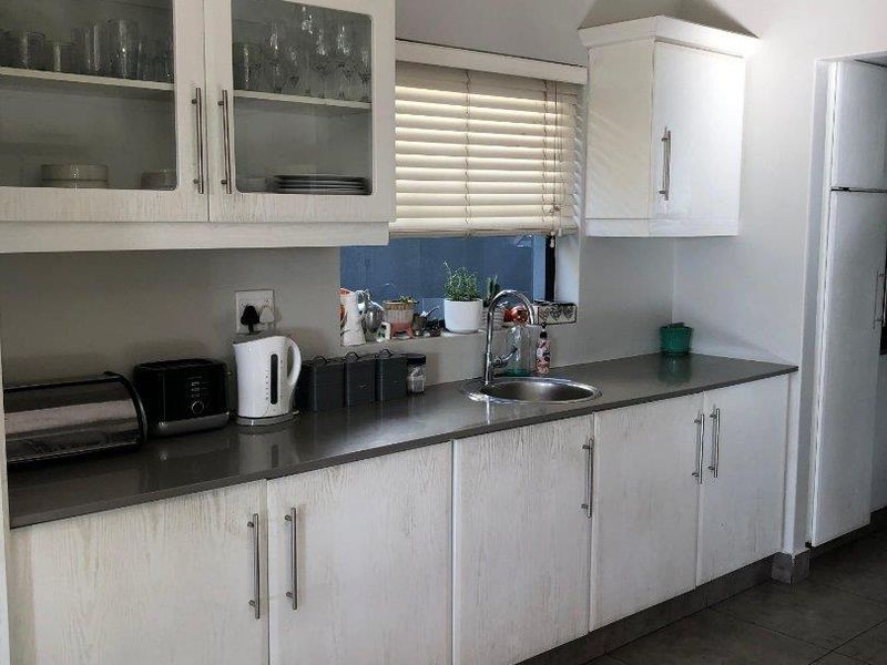 Home with a Separate flat for Rental in Palm Lakes Estate - Photo 2