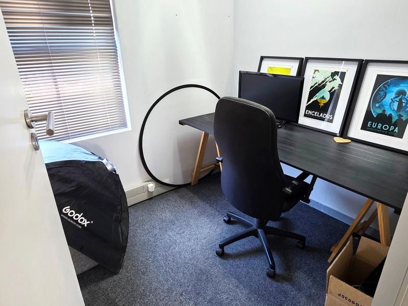 Modern First Floor Office in Westlake Business Park - Photo 9