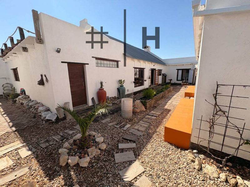 House for Sal in Hentiesbay - Photo 3
