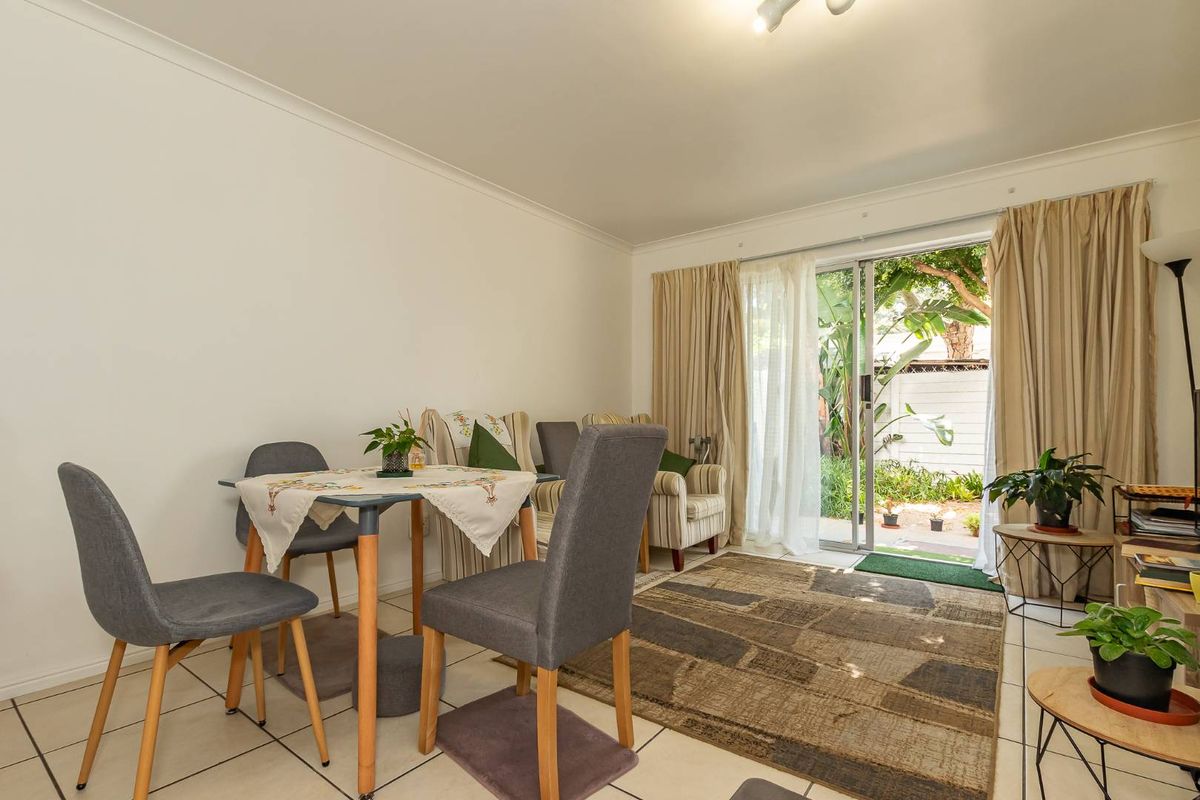 Ideal Lock-Up-and-Go Ground-Floor Apartment - Photo 3