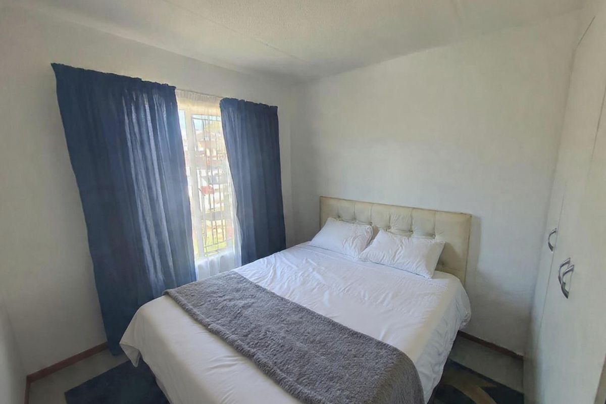 Townhouse - Investment Opportunity - Photo 5