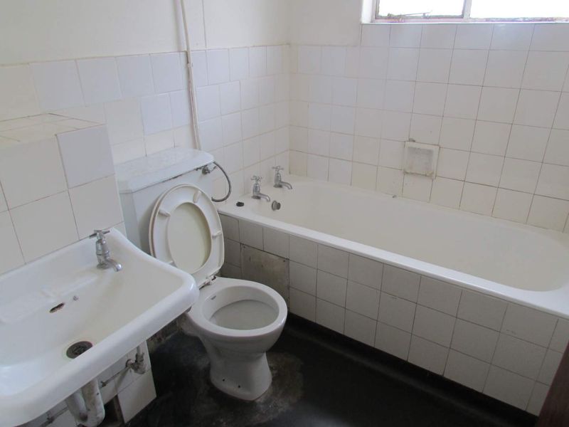 A BACHELOR FLAT TO RENT IN PRETORIA CENTRAL - Photo 8