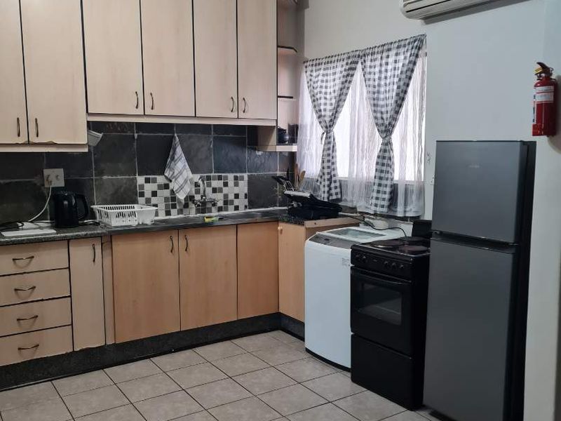 St Lucia Apartment in Family-Friendly Complex 🏖️ - Photo 10