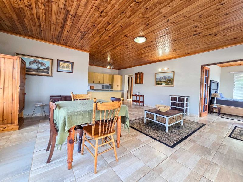 Neat family home for sale in Stilbaai-Wes. - Photo 3