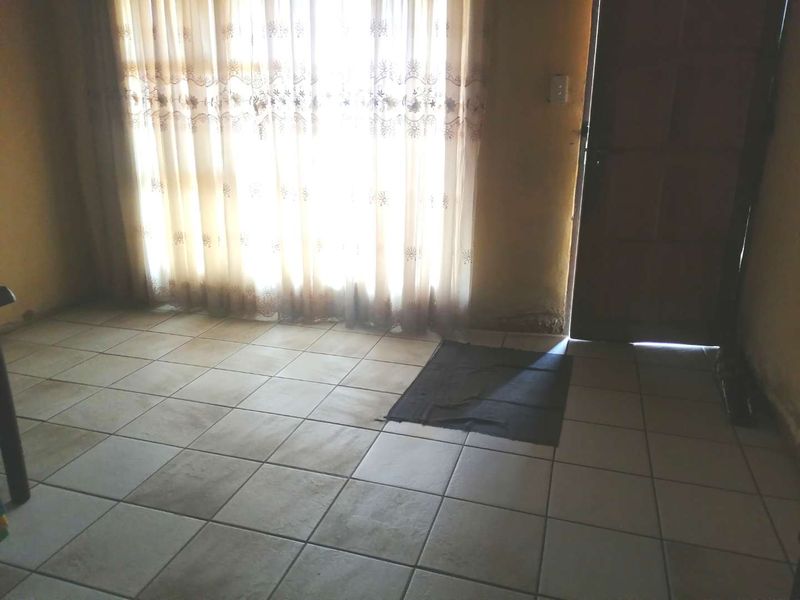 3 BEDROOMS HOUSE FOR SALE IN HLANGANANI - Photo 7