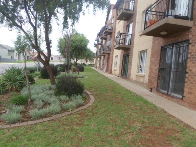 2 BEDROOM FLAT TO RENT IN KOSMOSDAL - Photo 5