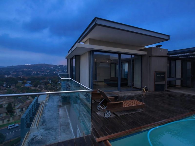 PENTHOUSE LIVING REDEFINED - Photo 2