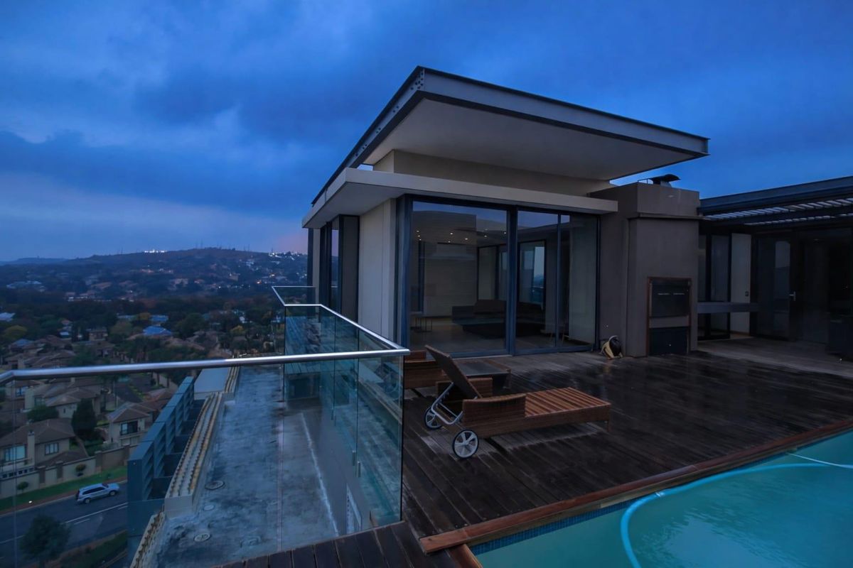 PENTHOUSE LIVING REDEFINED - Photo 2