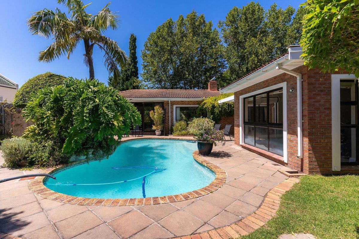 Country living at its very best in the heart of Constantia Valley. - Photo 2