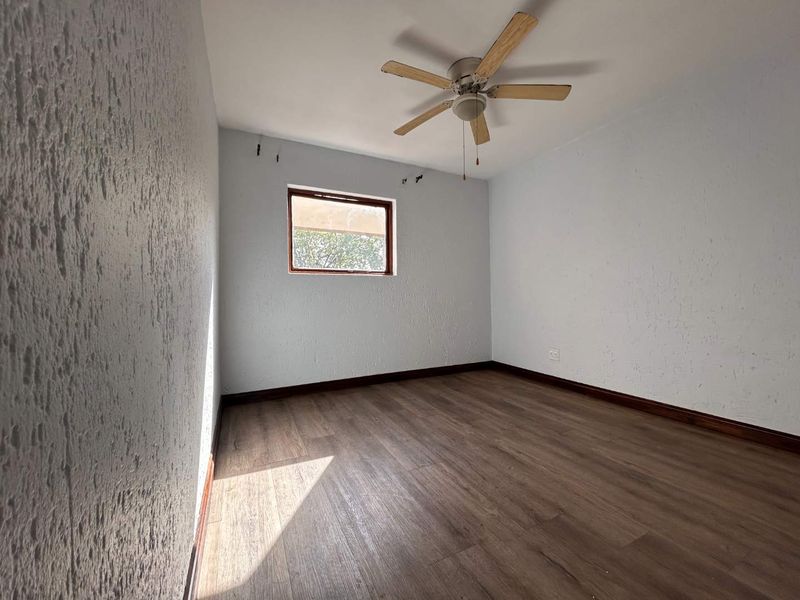 Convenient Lock-Up-And-Go - Photo 10