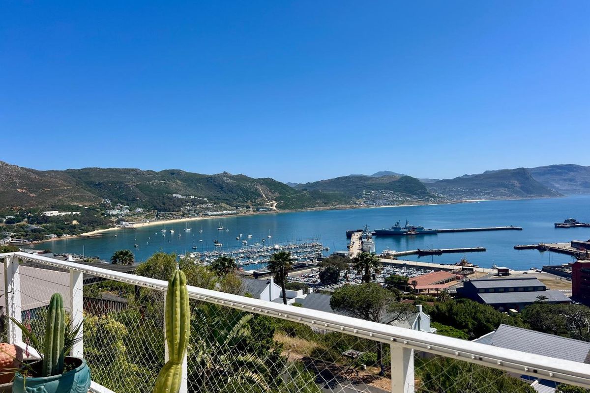 Four bedroom house for sale in Simons Kloof - Photo 2