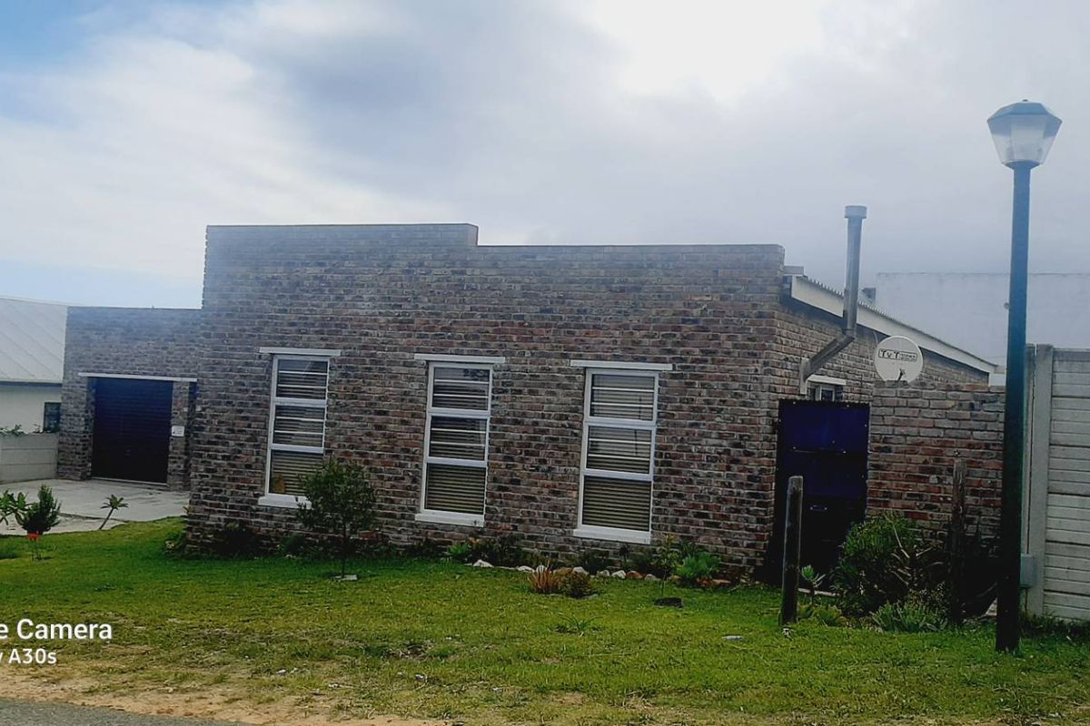 House for sale in  Palmiet Kleinmond - Photo 2