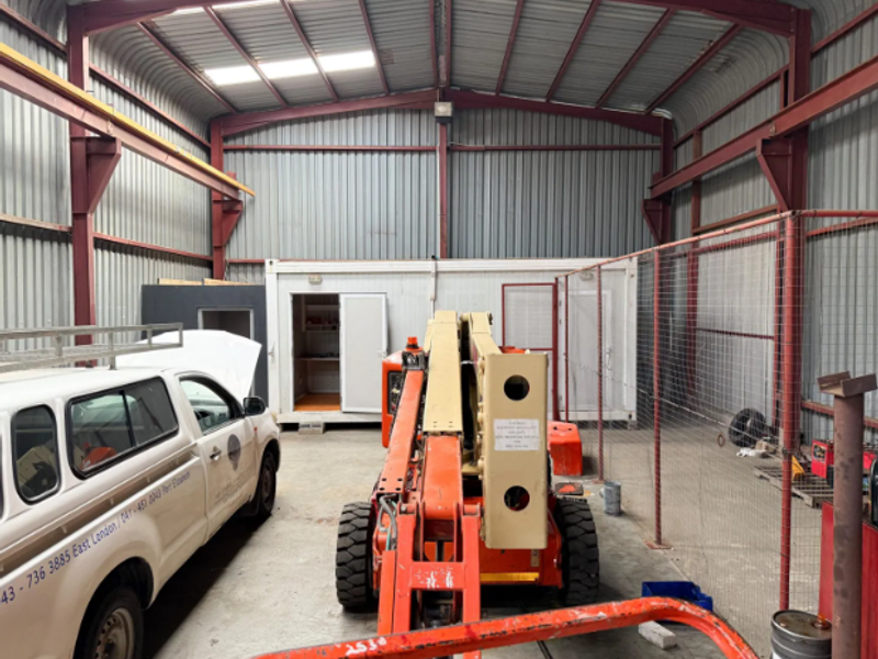 High-Volume Steel Structure Warehouse To Let – R60/m2 - Photo 7