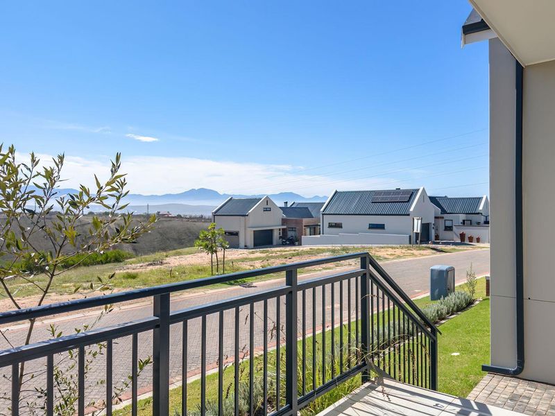 Indulge in coastal elegance at Renosterbos Estate - Photo 3