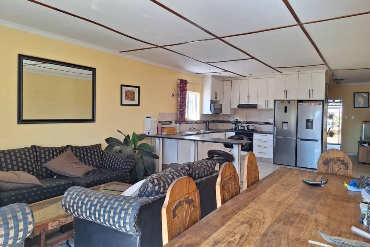 3 Bedroom House For Sale in Brakwater - Photo 4