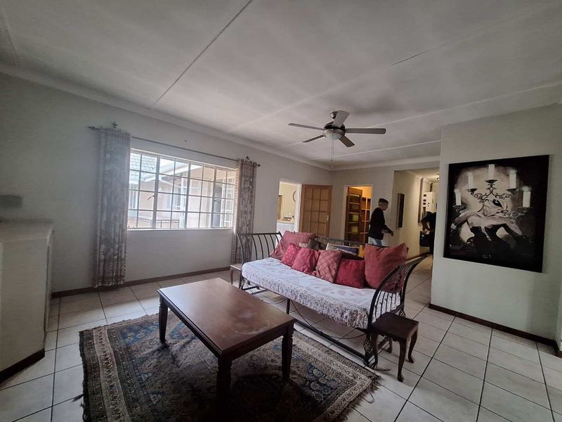 "Endless Potential: Your Dream Home Awaits!" - Photo 7