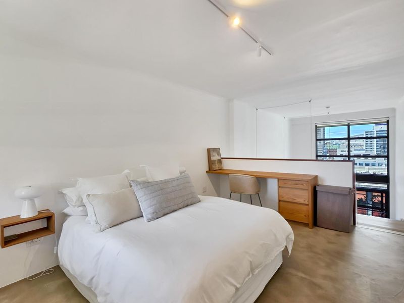 Airbnb-Friendly Loft Apartment in De Waterkant - Photo 10