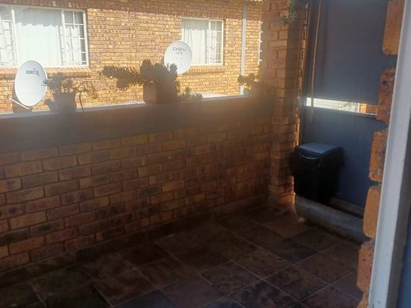 2 Bedroom Apartment for Sale in Andeon - Photo 6