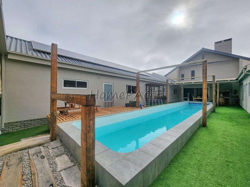 Ext 11 (Sun Bay), Henties Bay:  Thoughtfully designed 3 Bedr home with heated pool is for Sale - Photo 8