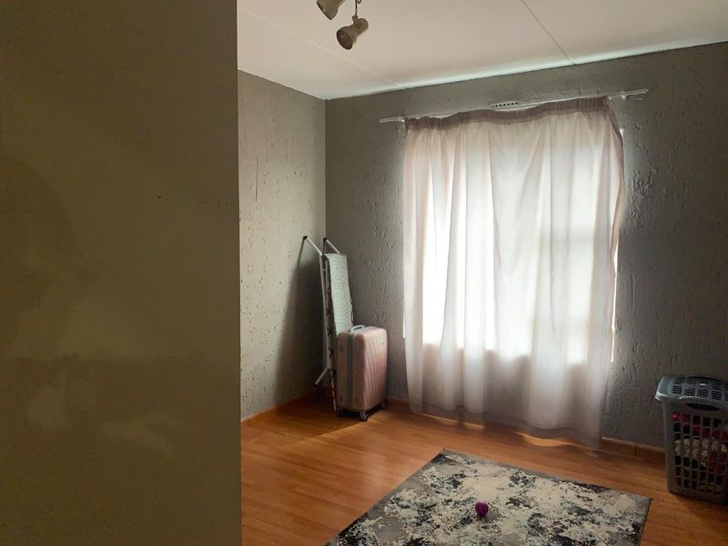 Stunning 3-Bedroom Apartment for Sale in Winchester Hills - Photo 7