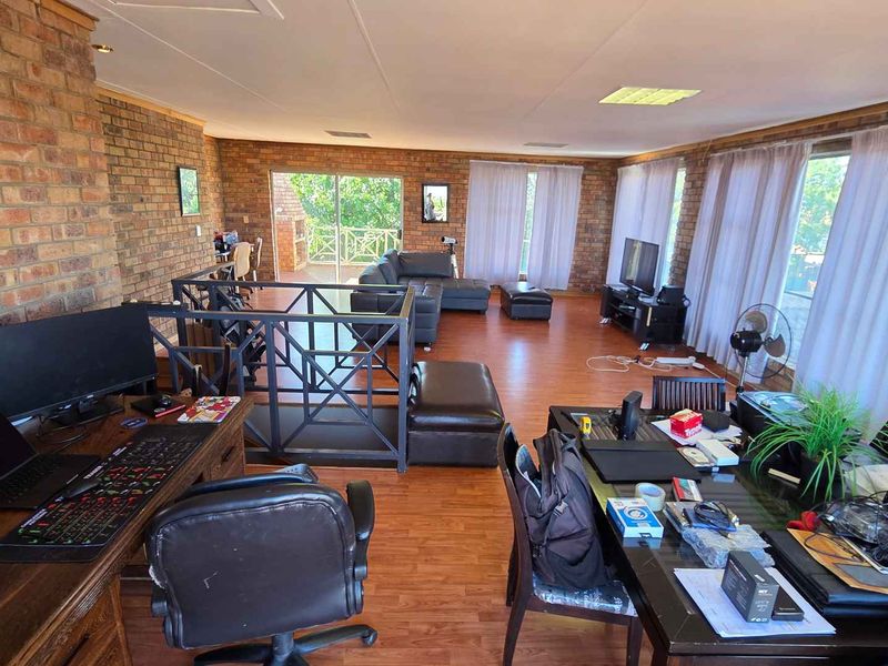 Chef's Kitchen and Stunning Indoor-Outdoor Flow Await!" - Photo 5