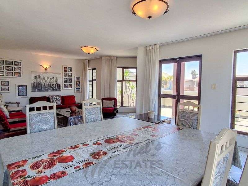 Townhouse For Sale in Central Swakopmund - Photo 6