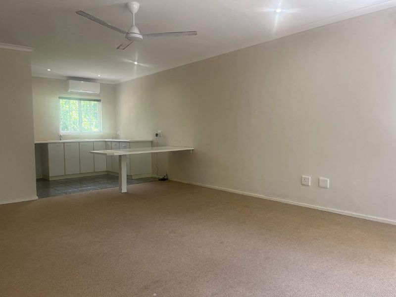 Charming Studio Apartment in Kloof - Photo 10