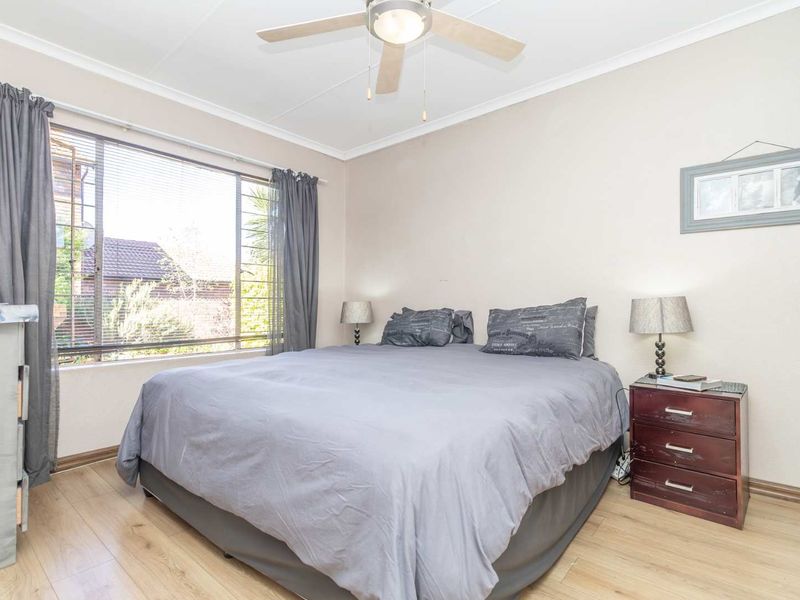 Perfect Work-From-Home Haven with Loft & Garden! - Photo 7