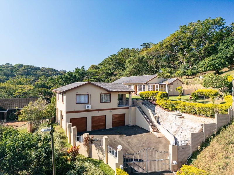 3 Bedroom Family Home with a Large 2 Bedroom Cottage in Glen Hills! - Photo 1
