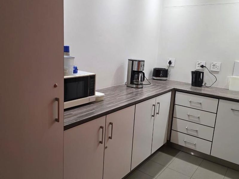 Warehouse for Lease in Southern Industrial Area - Photo 9