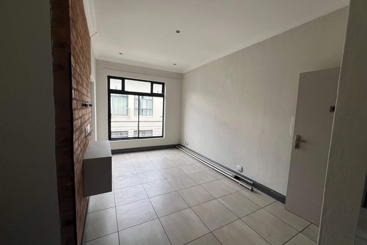 MODERN AND UPMARKET PROPERTY FOR THE YOUNG PROFESSIONAL OR INVESTOR - Photo 2